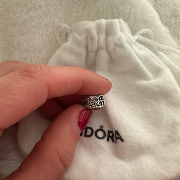 Authentic Spider-Man Pandora bead - Picture 2 of 5